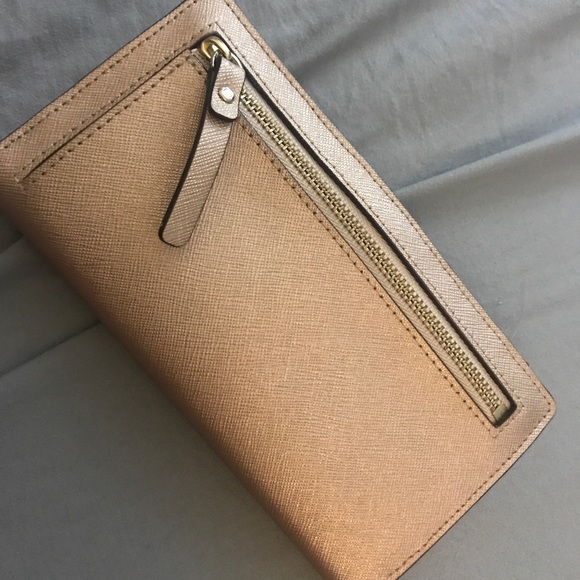 Kate Spade Bifold Wallet - Picture 2 of 8